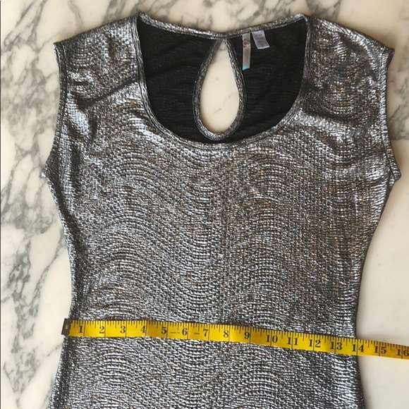 6 degrees metallic slinky mini dress - Picture 5 of 6